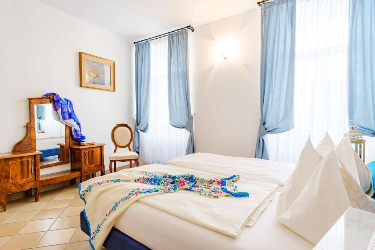 Appartamenti Leon D'Oro Riva del Garda Bagian luar foto