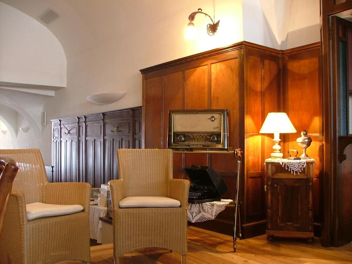 Appartamenti Leon D'Oro Riva del Garda Bagian luar foto